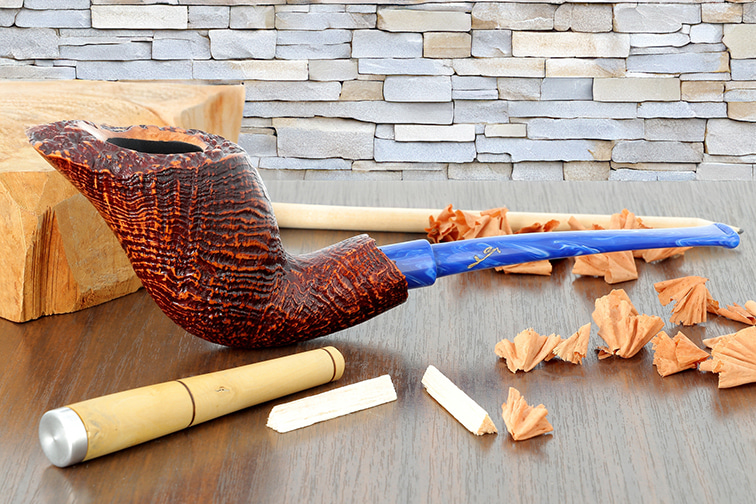 Pipe fait main de la collection Savinelli Autograph